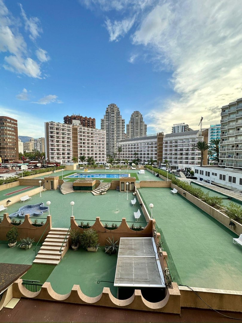 1 Bed شقة في الطابق الأوسط in Benidorm في Benidorm, شقة