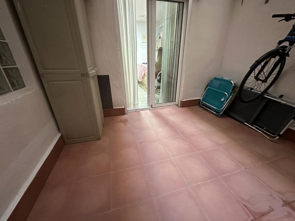 3 Bed شقة في الطابق الأوسط in Benidorm في Benidorm, شقة
