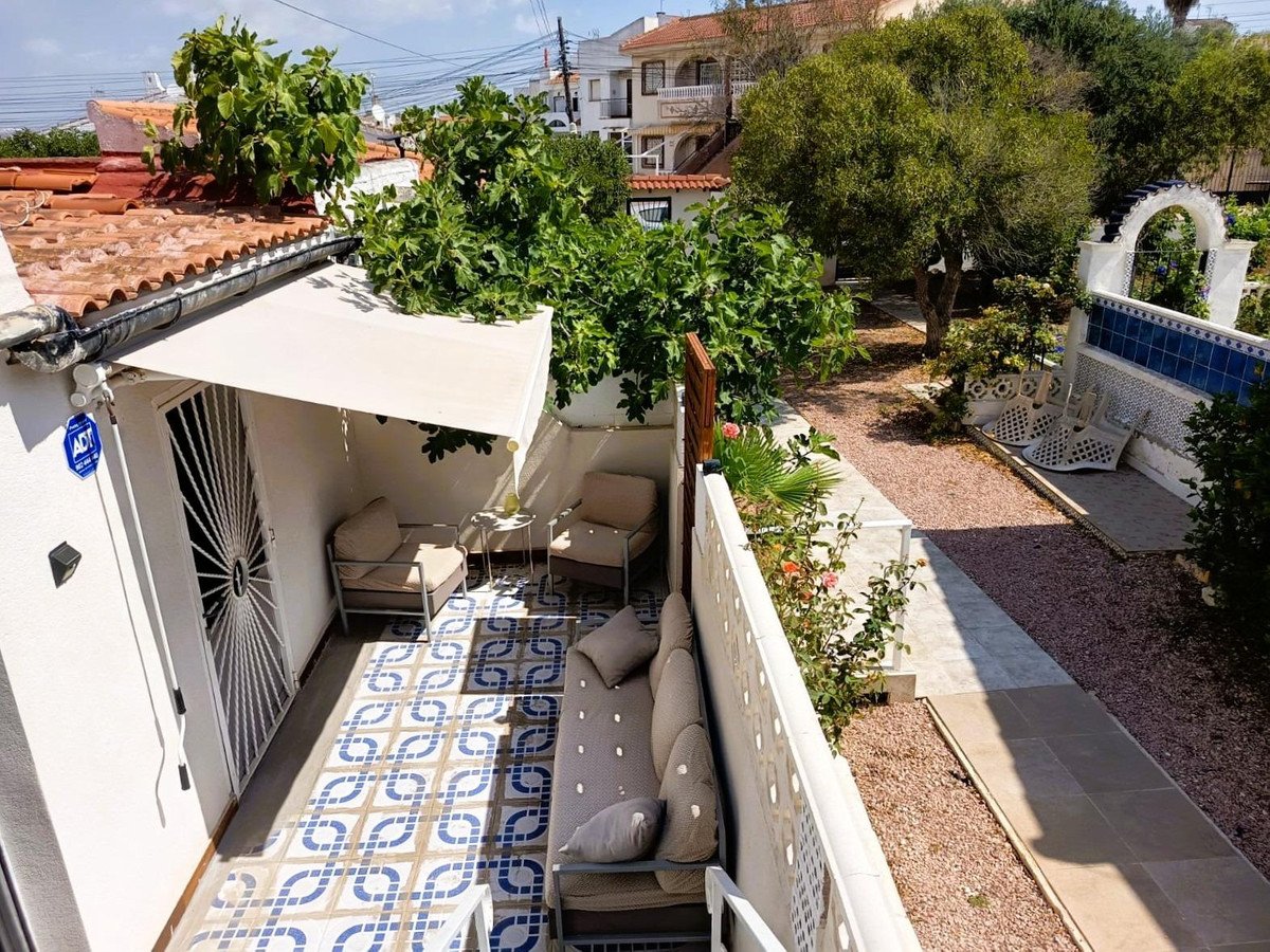 1 Bed Bungalow in La Siesta in La Siesta, Bungalow