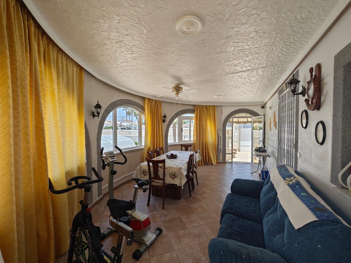 3 Bed Detached Villa in La Siesta in La Siesta, Detached Villa