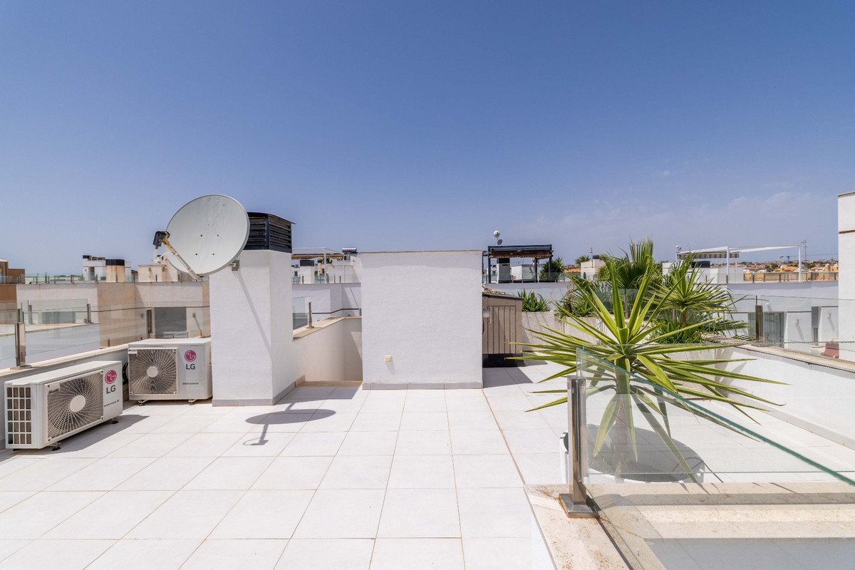 3 Bed Vrijstaande Villa in Ciudad Quesada in Ciudad Quesada, Vrijstaande Villa