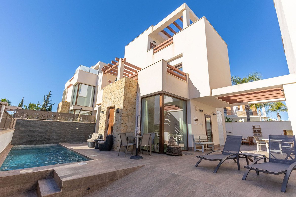 3 Bed Vrijstaande Villa in Ciudad Quesada in Ciudad Quesada, Vrijstaande Villa