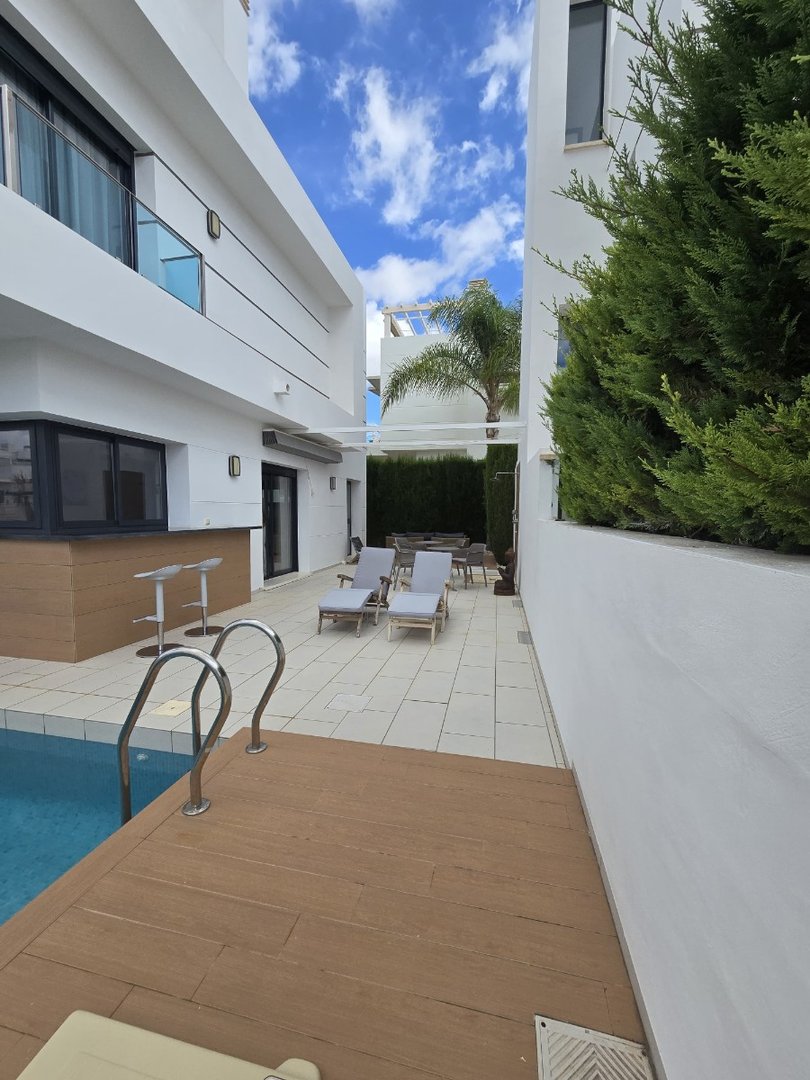 09 photo