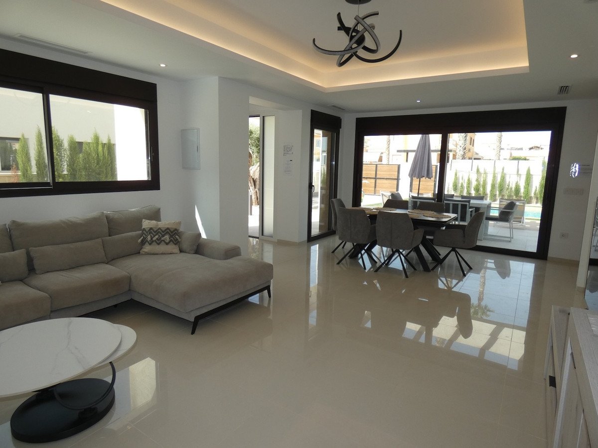 3 Bed Detached Villa in Ciudad Quesada in Ciudad Quesada, Detached Villa