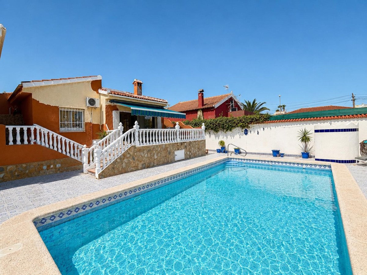 4 Bed Detached Villa in Ciudad Quesada in Ciudad Quesada, Detached Villa