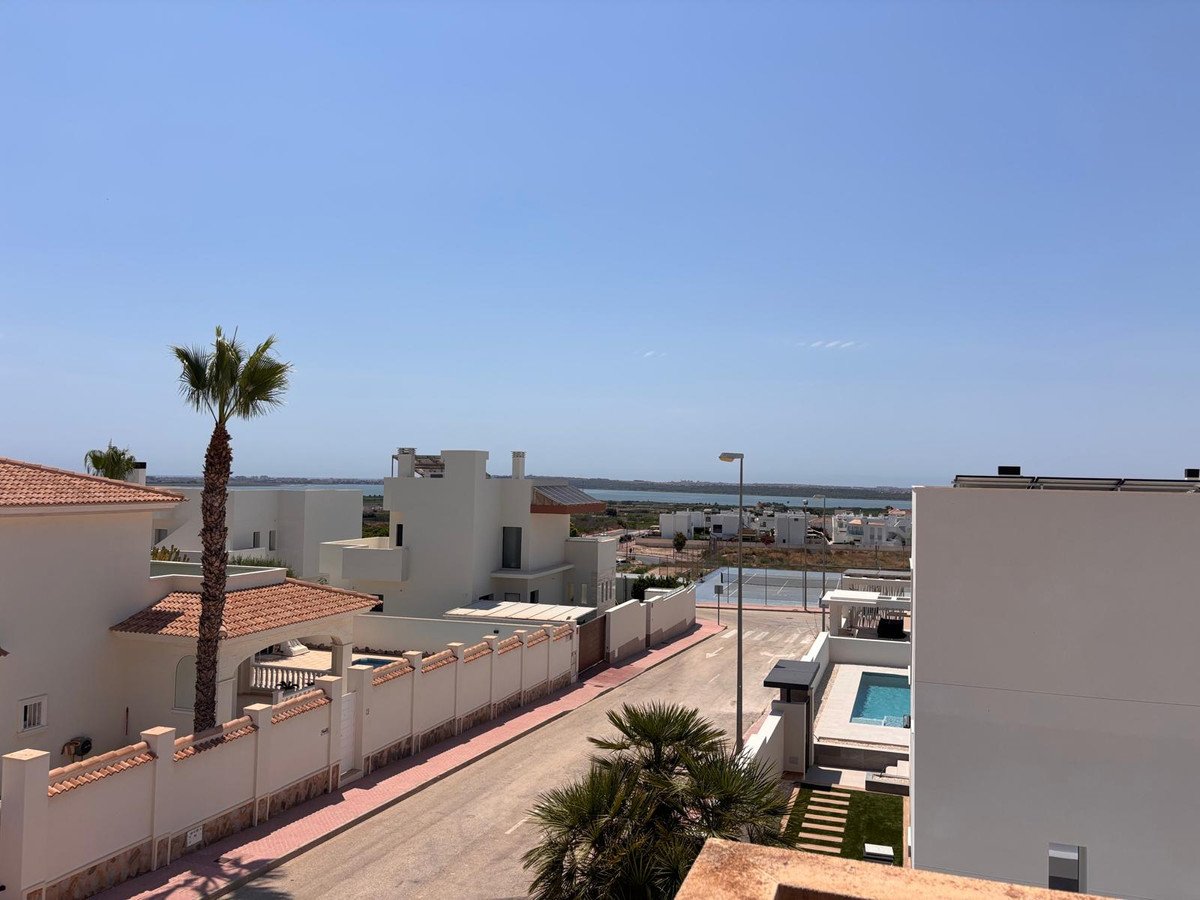 4 Bed Detached Villa in Ciudad Quesada in Ciudad Quesada, Detached Villa