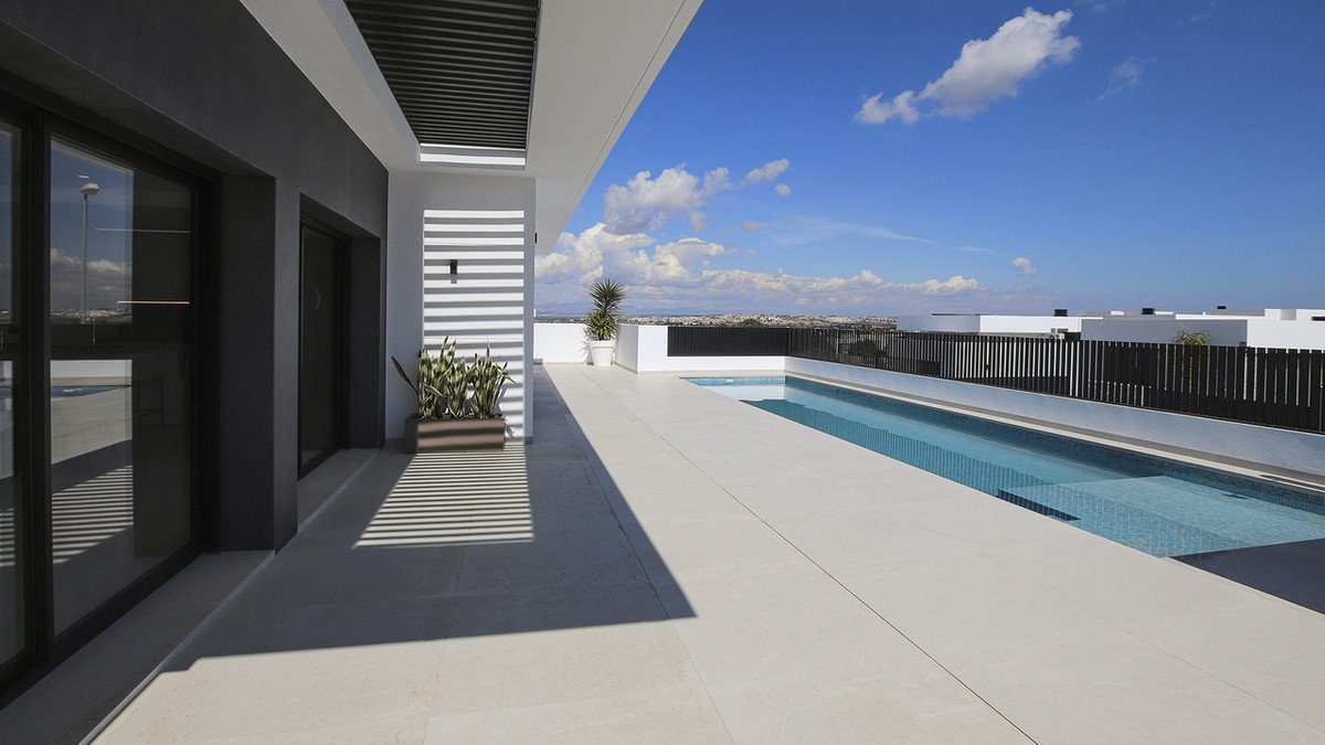 4 Bed Detached Villa in Ciudad Quesada in Dona Pepa, 