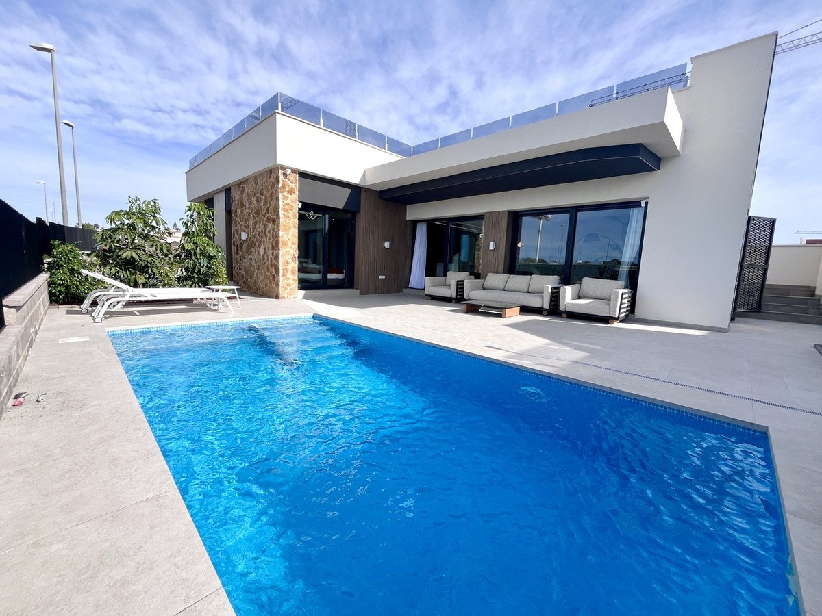 3 Bed Vrijstaande Villa in Dona Pepa in Dona Pepa, 