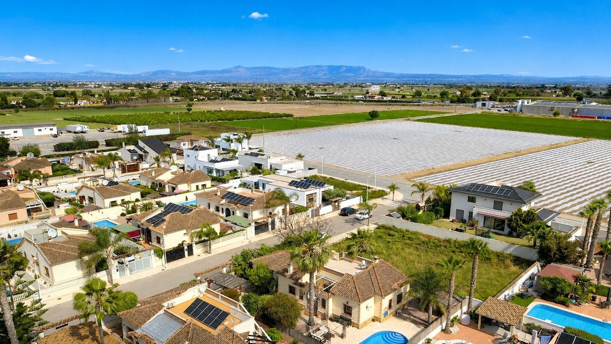 3 Bed Detached Villa in Formentera del Segura in Formentera del Segura, Detached Villa