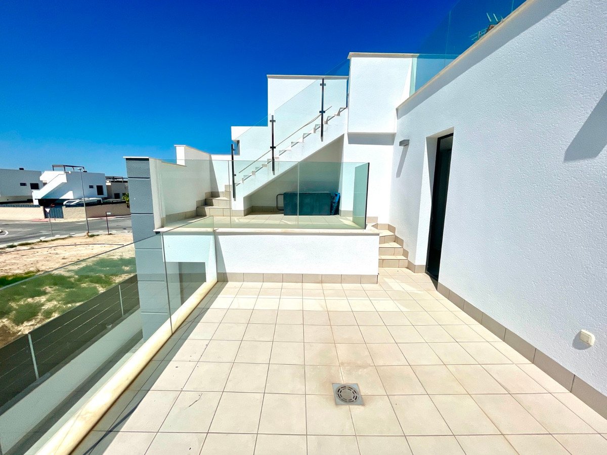 3 Bed Detached Villa in Benijofar in Benijofar, Detached Villa