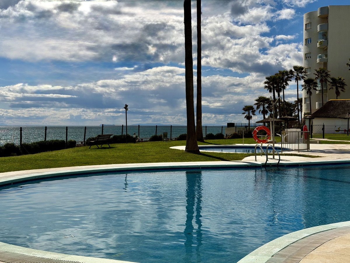2 Bed Ground Floor Apartment in Calahonda in Calahonda — Apartment