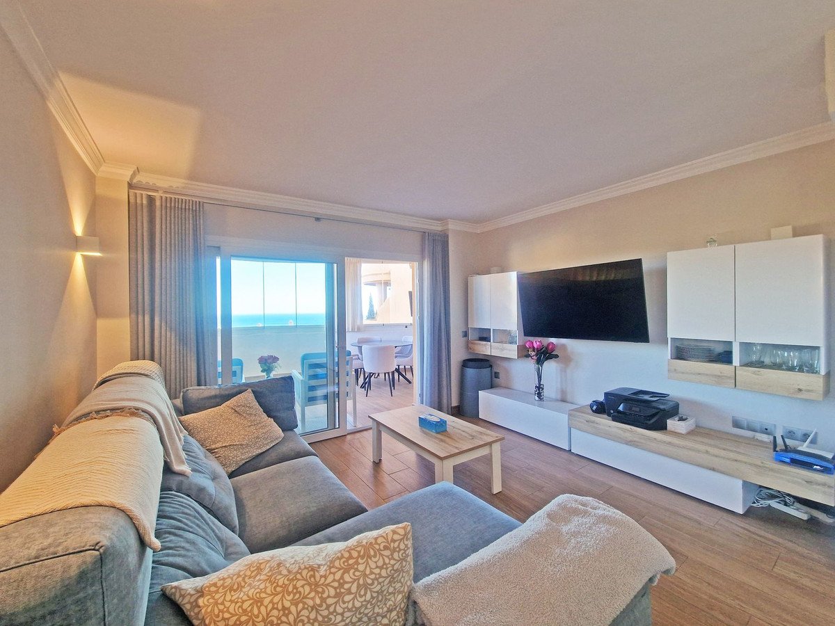 3 Bed Ground Floor Apartment in Calahonda in Calahonda, Apartment