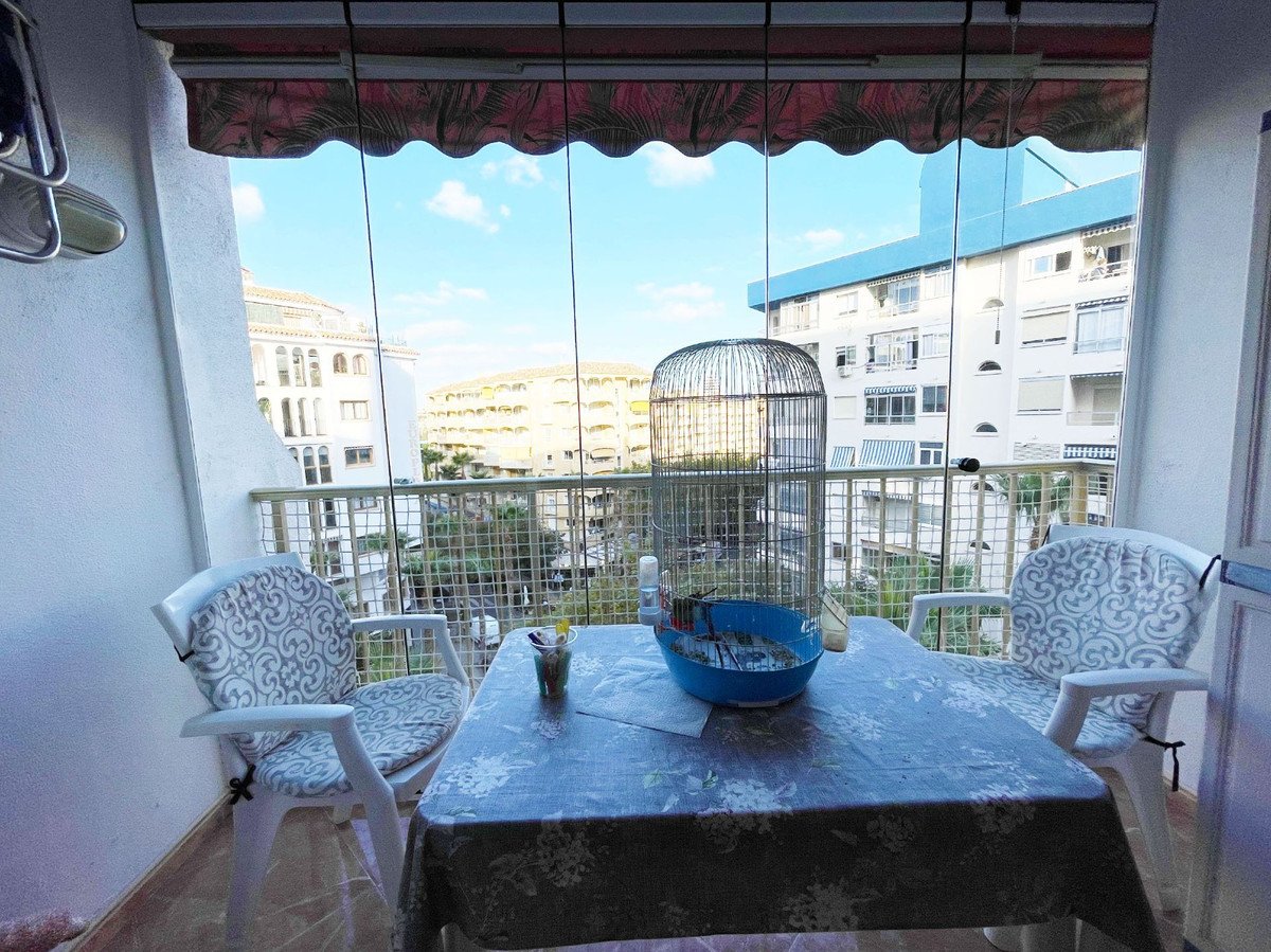 3 Bed شقة في الطابق الأوسط in Calpe في Calpe, شقة