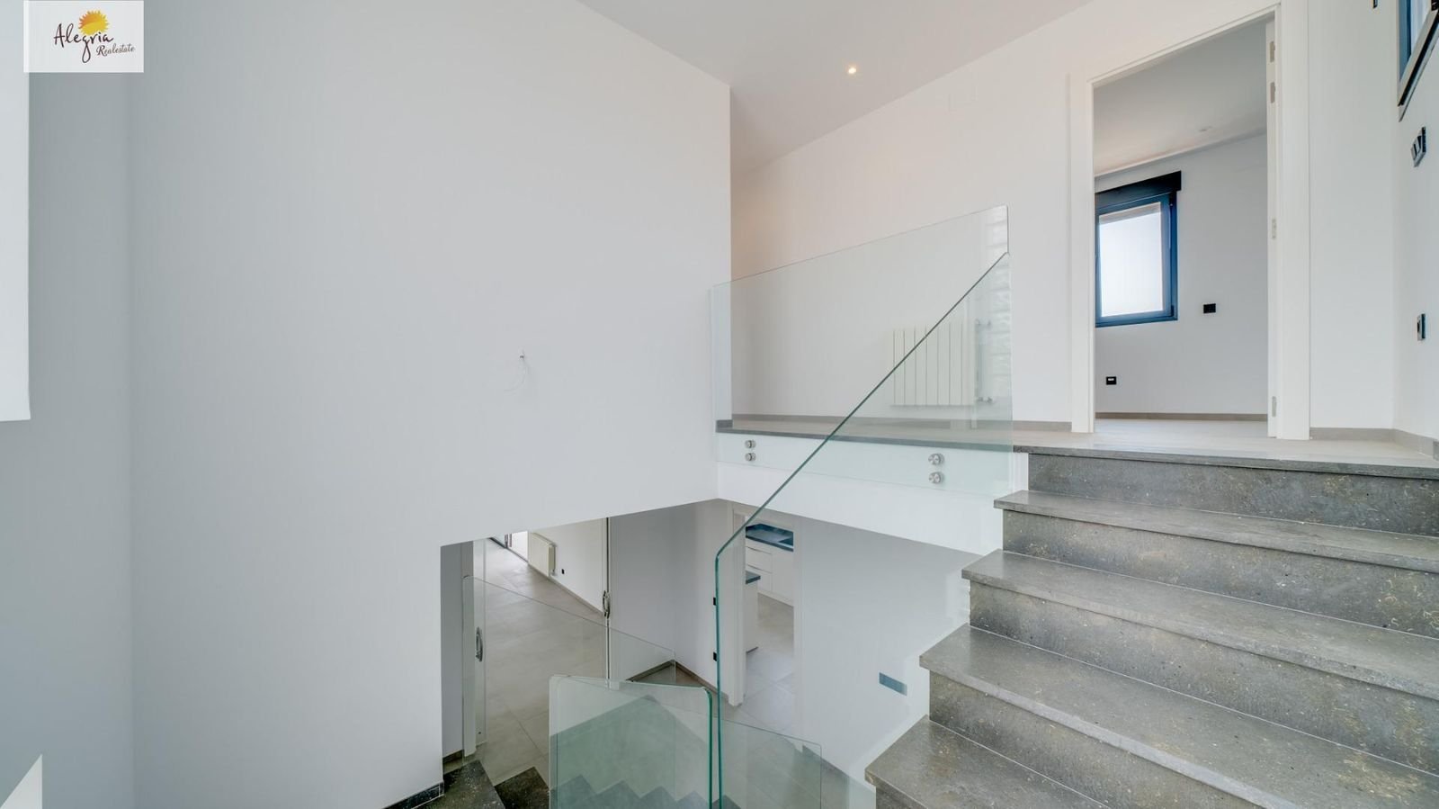 6 Bed Bungalow in Calpe في Calpe, فيلا