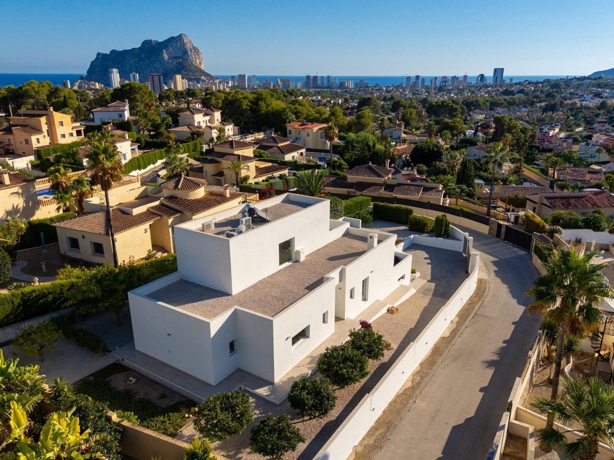 4 Bed Detached Villa in Calpe in Calpe — Detached Villa