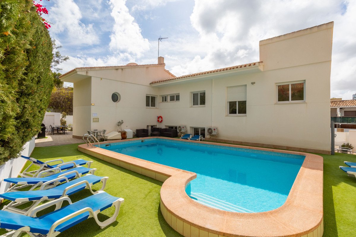 8 Bed Detached Villa in Campoamor in Campoamor — Detached Villa