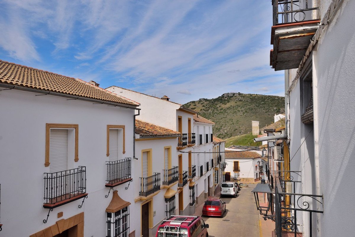 12 Bed بيت مدينة in Cañete la Real في Cañete la Real, 