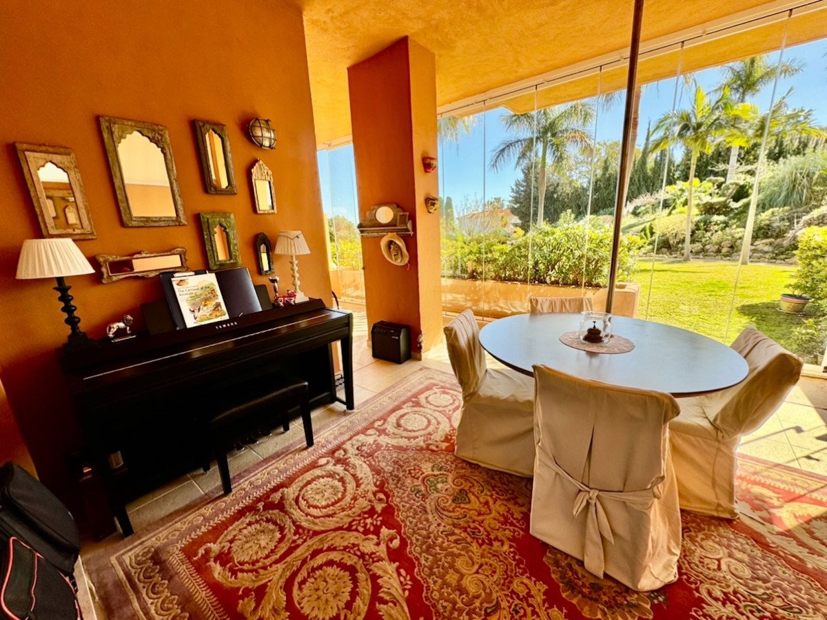 2 Bed شقة في الطابق الأرضي in Marbella في Marbella, شقة