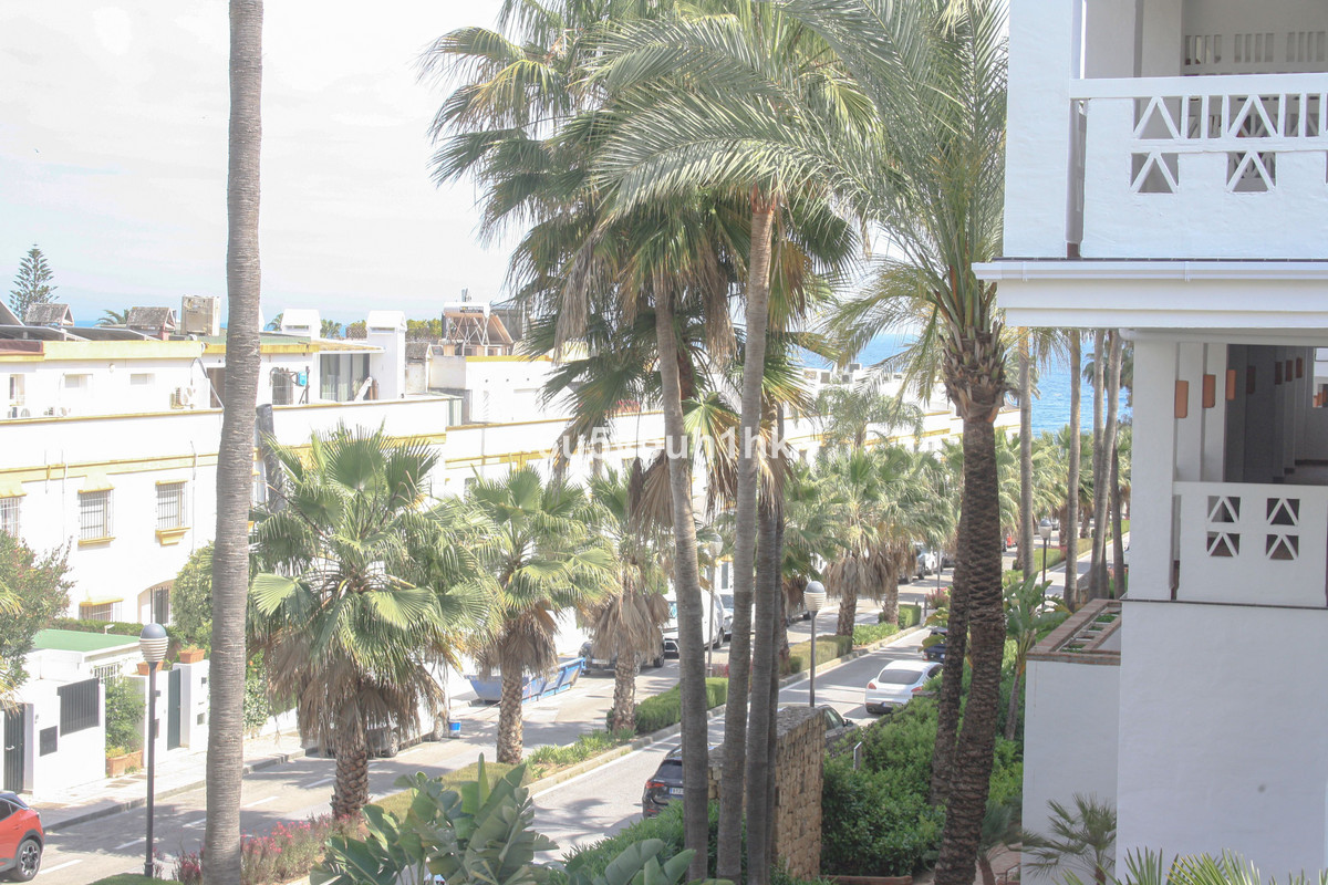 2 Bed شقة في الطابق الأرضي in Marbella في Marbella, شقة