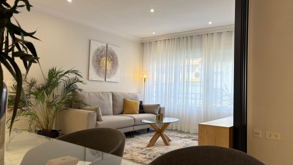 2 Bed Tussenverdieping Appartement in Marbella in Marbella, Appartement