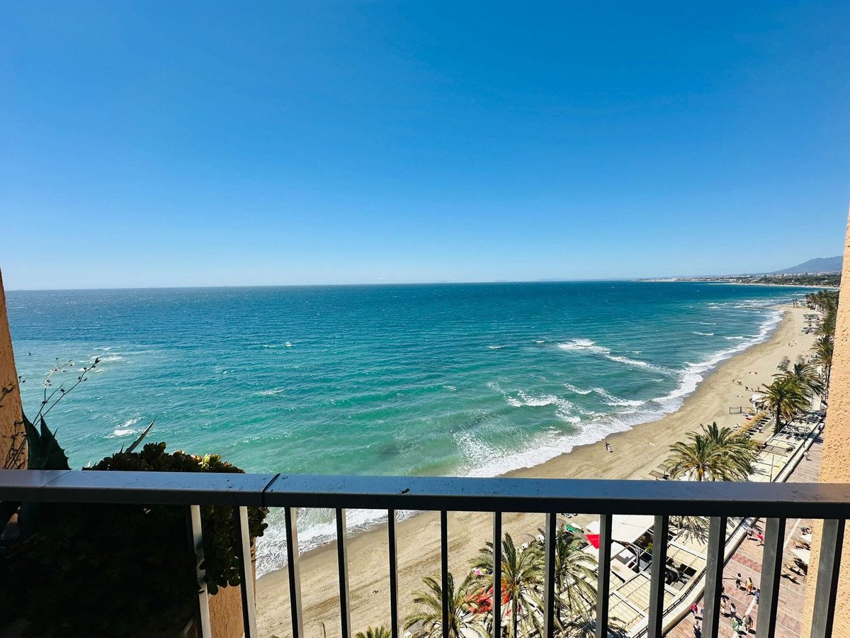 الطابق العلوي Studio in Marbella في Marbella, شقة استوديو علوية