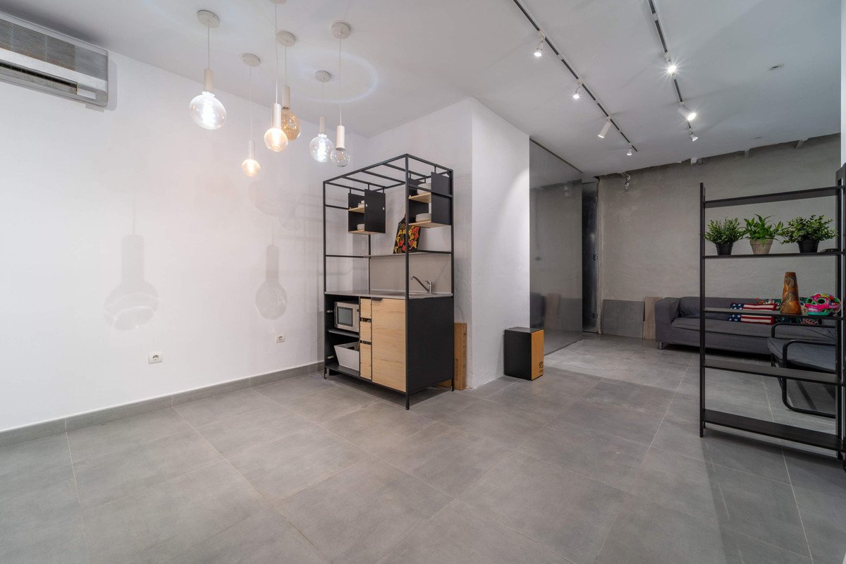 Commercial Premises in Marbella في Marbella, مساحة تجارية