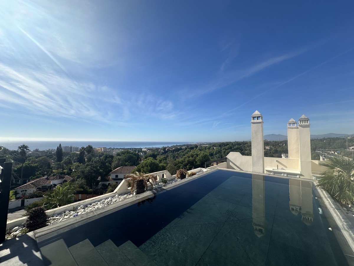 3 Bed بنتهاوس Duplex in Marbella في Marbella, بنتهاوس دوبلكس