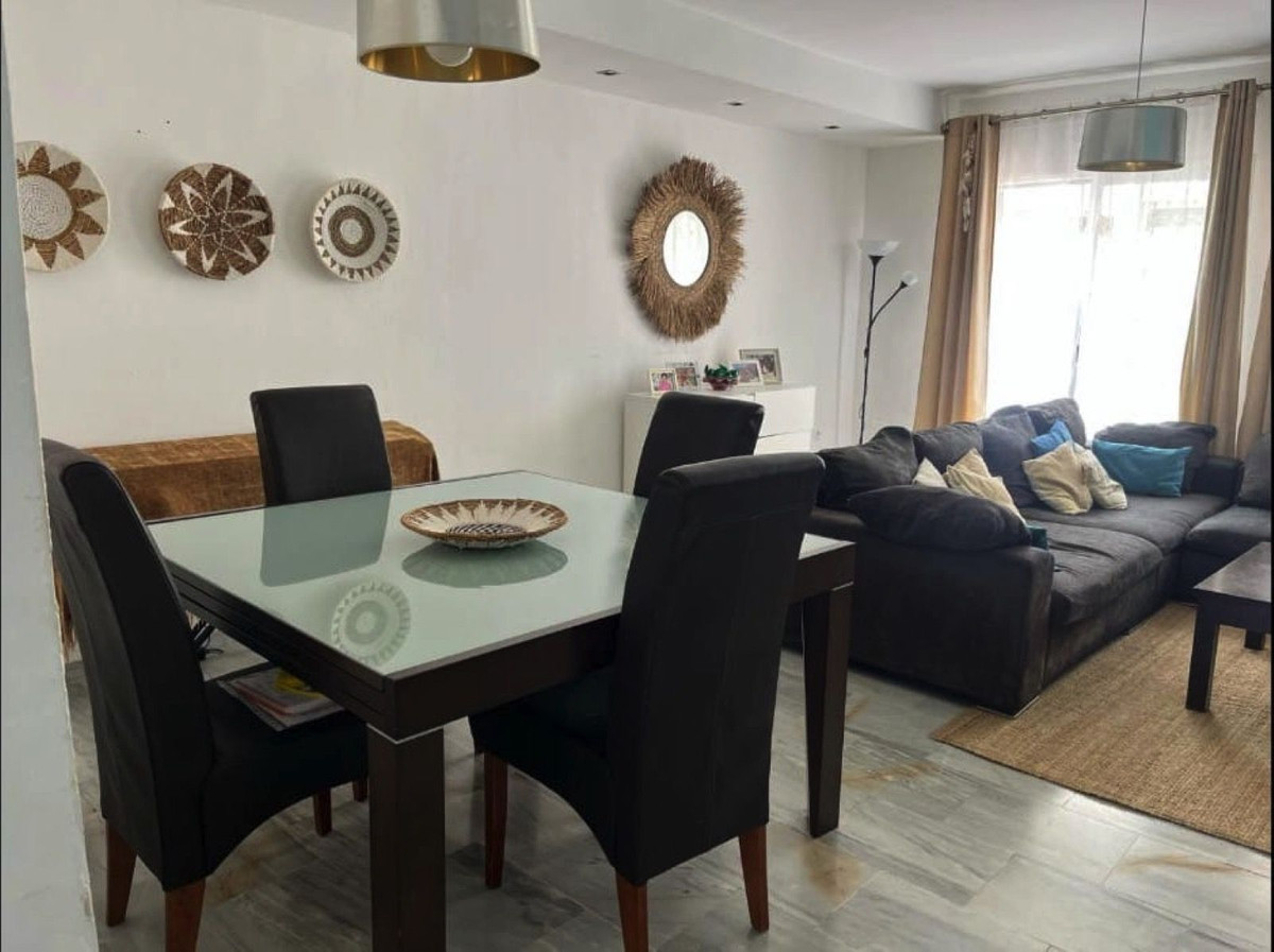 3 Bed Rijtjeshuis in Marbella in Marbella, Rijtjeshuis