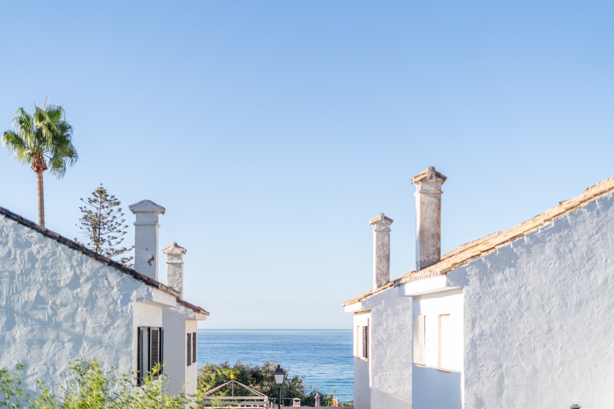 7 Bed فيلا مستقلة in Marbella في Marbella, فيلا مستقلة