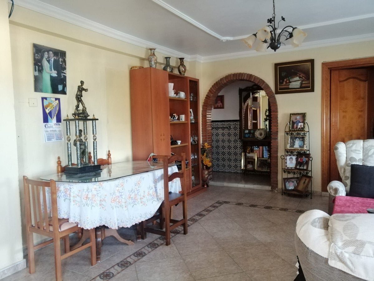 4 Bed Moradia em banda in Cártama em Cártama, Moradia Gemada