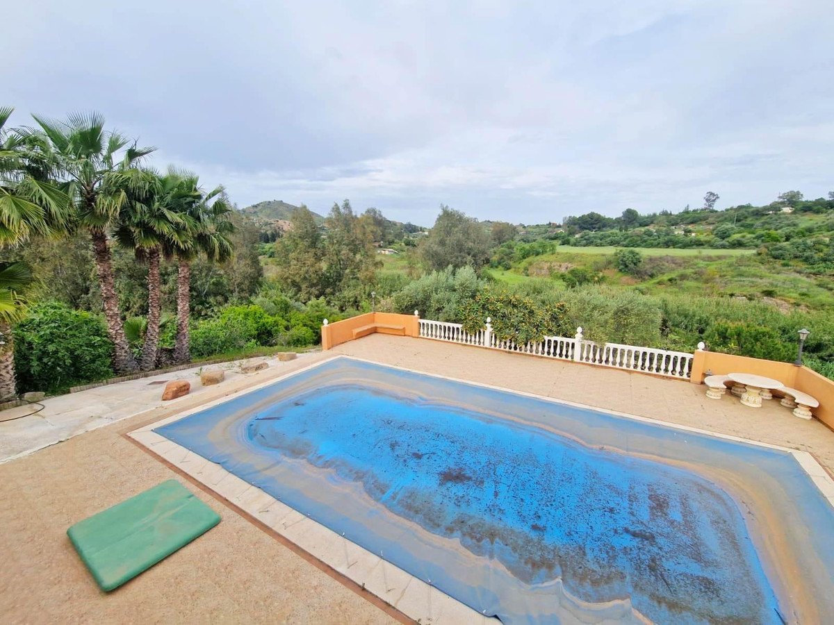6 Bed Detached Villa in Cártama in Cártama, Detached Villa
