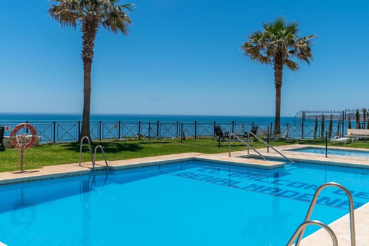 2 Bed Middle Floor Apartment in Carvajal in Carvajal — Apartment