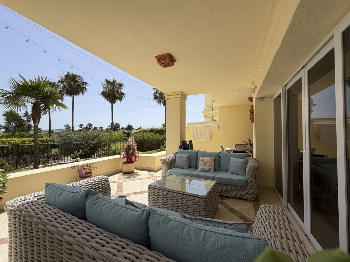 3 Bed Ground Floor Apartment in Casares in Casares, Apartment
