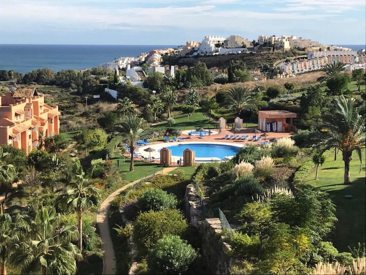 2 Bed شقة في الطابق الأرضي in Casares Playa في Casares Playa, شقة