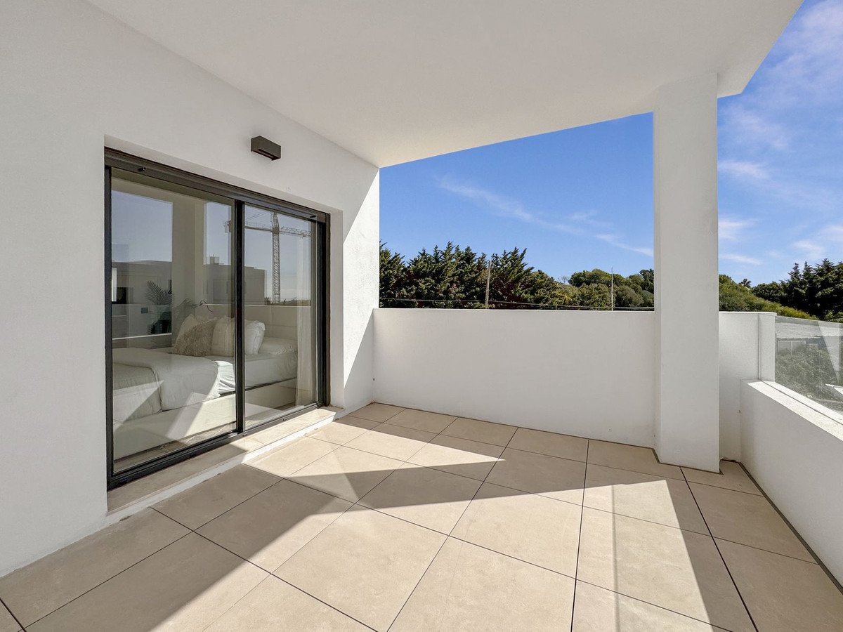2 Bed شقة في الطابق الأرضي in Casares Playa في Casares Playa, شقة