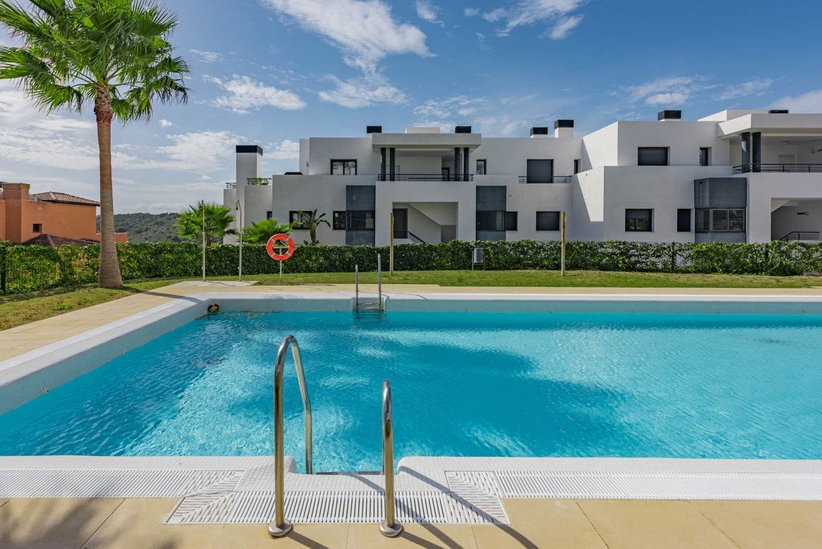 2 Bed شقة في الطابق الأرضي in Casares Playa في Casares Playa, شقة