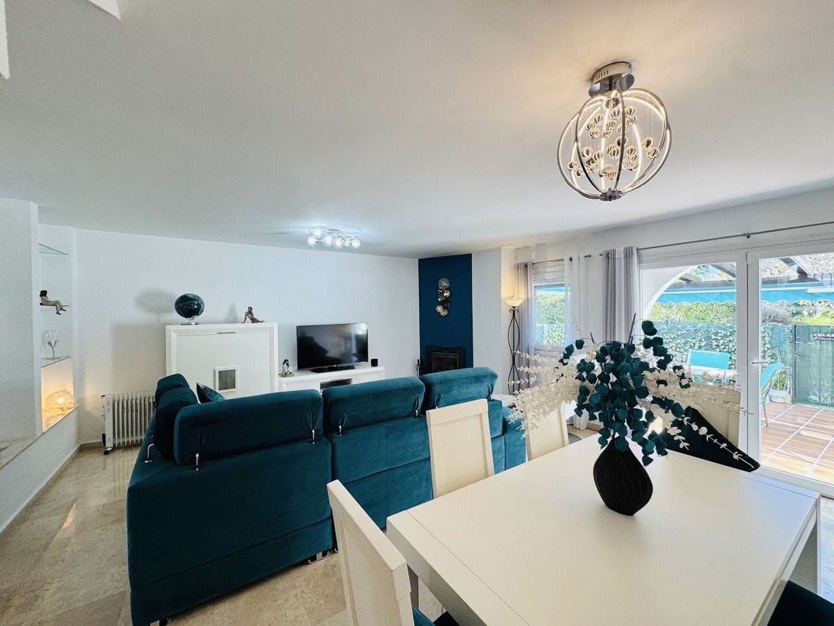 3 Bed بيت مدينة in Casares Playa في Casares Playa, تاون هاوس