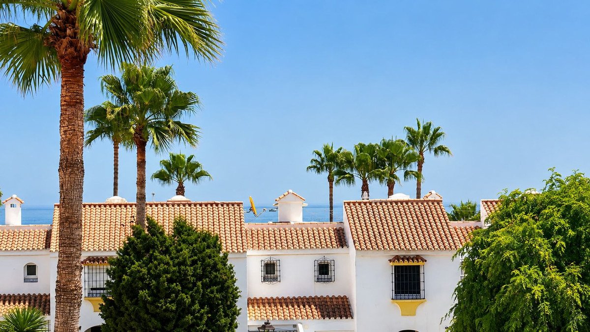 3 Bed Townhouse in Casares Playa in Casares Playa, Townhouse
