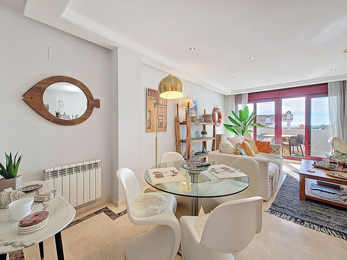 2 Bed Tussenverdieping Appartement in Casares in Casares, Appartement
