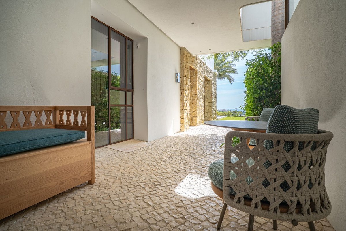 2 Bed شقة في الطابق الأرضي in Casares في Casares, 