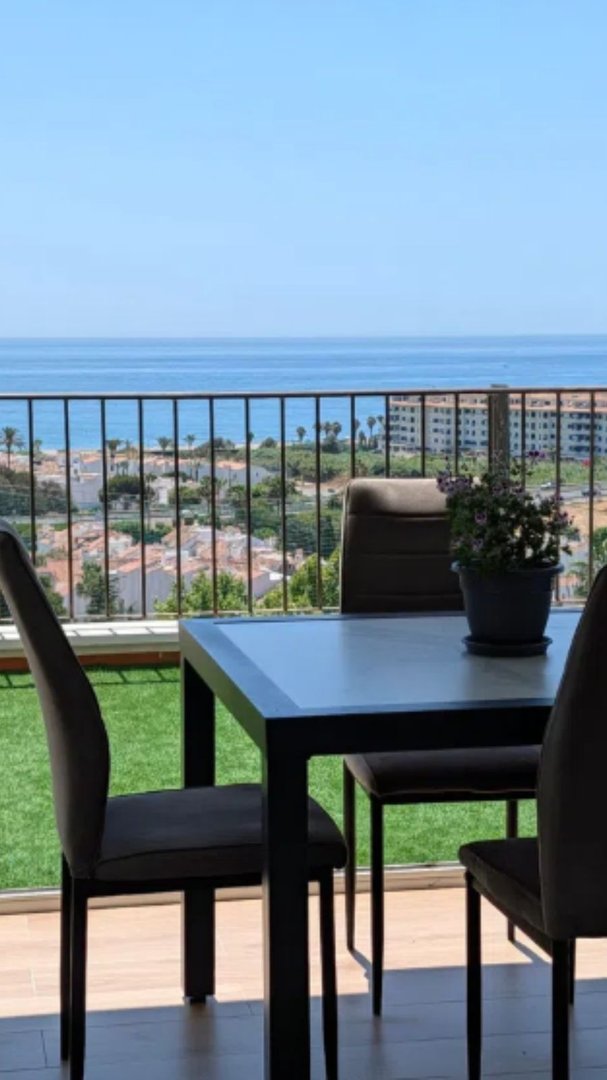 2 Bed Duplex in Casares في Casares, 