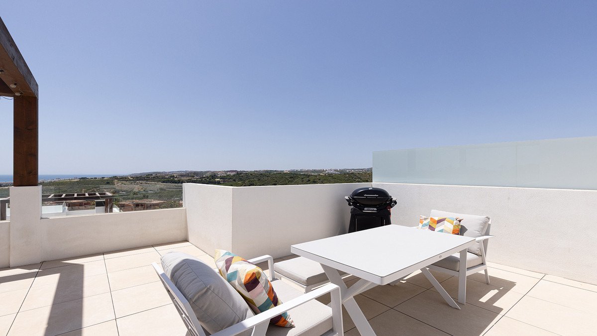 3 Bed بنتهاوس in Casares في Casares, بنتهاوس