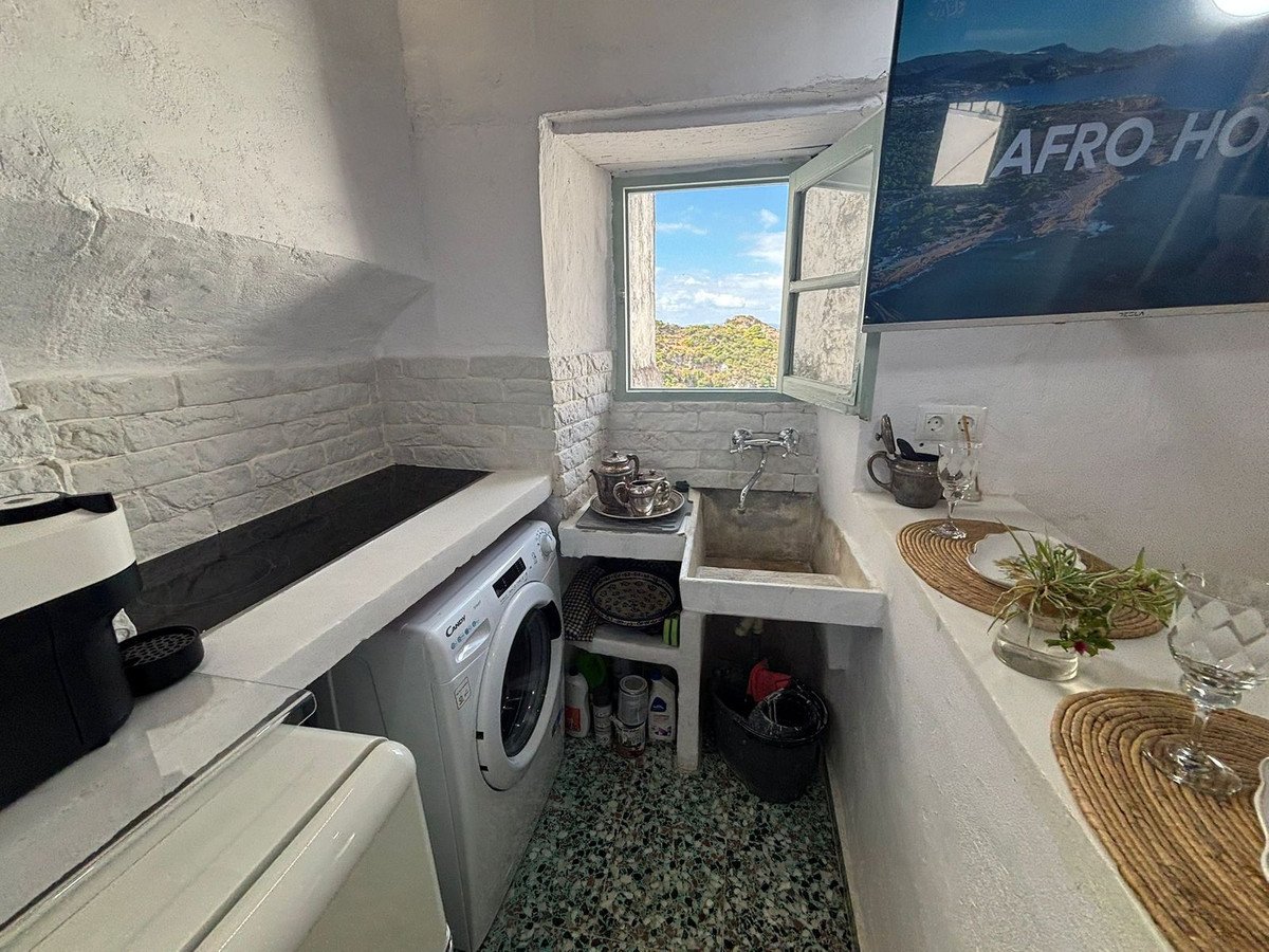 1 Bed بيت مدينة in Casares في Casares, تاون هاوس