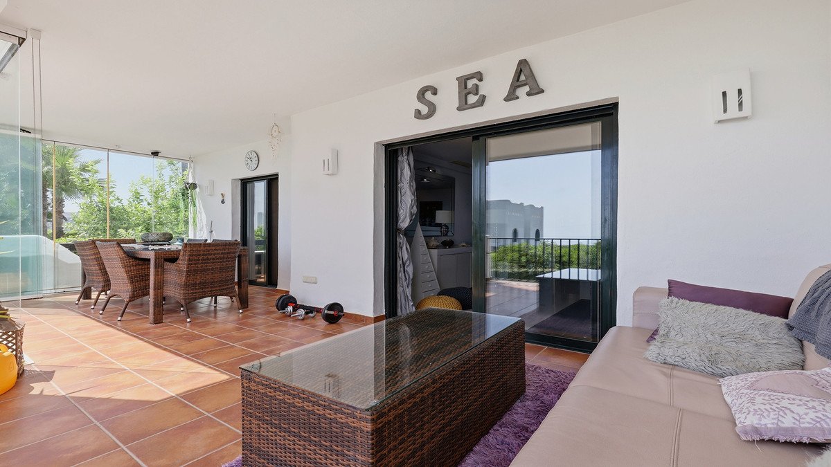 2 Bed भूतल अपार्टमेंट in Doña Julia में Doña Julia, 