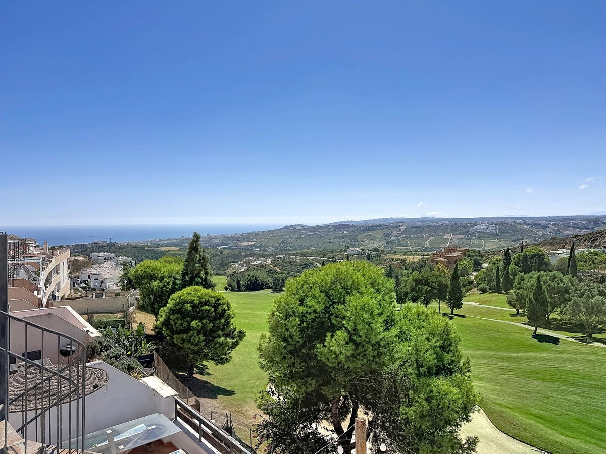 3 Bed Penthouse in Doña Julia