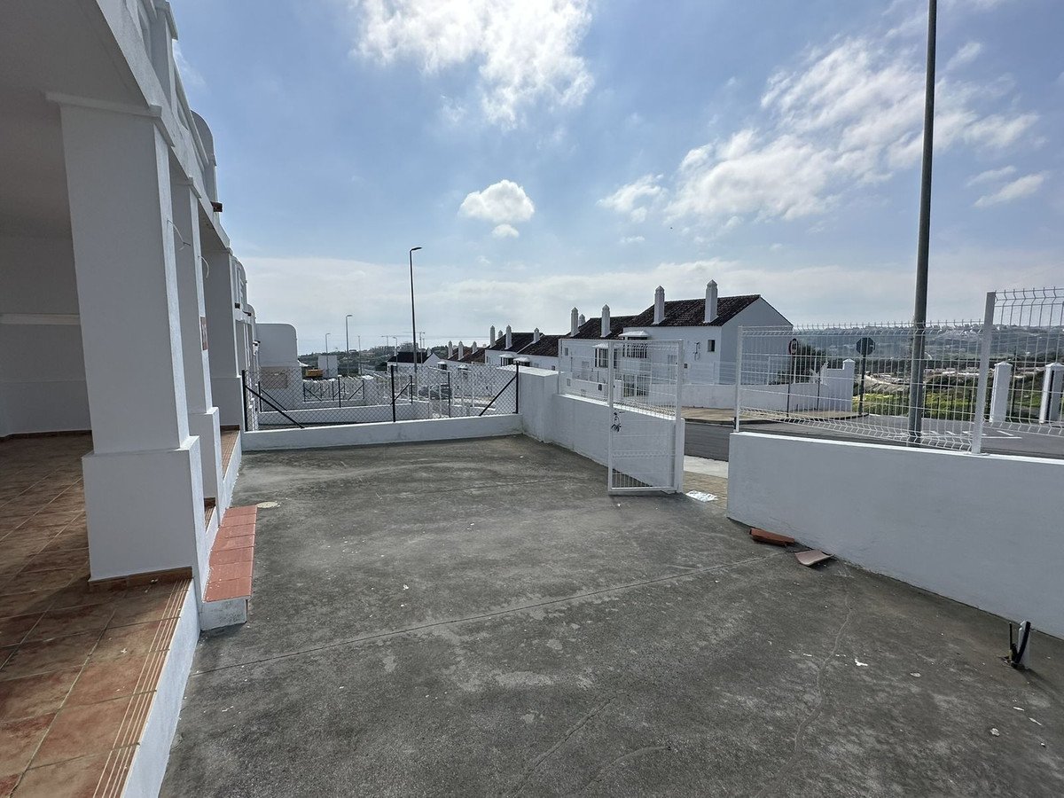 2 Bed بيت مدينة in Doña Julia في Doña Julia, تاون هاوس