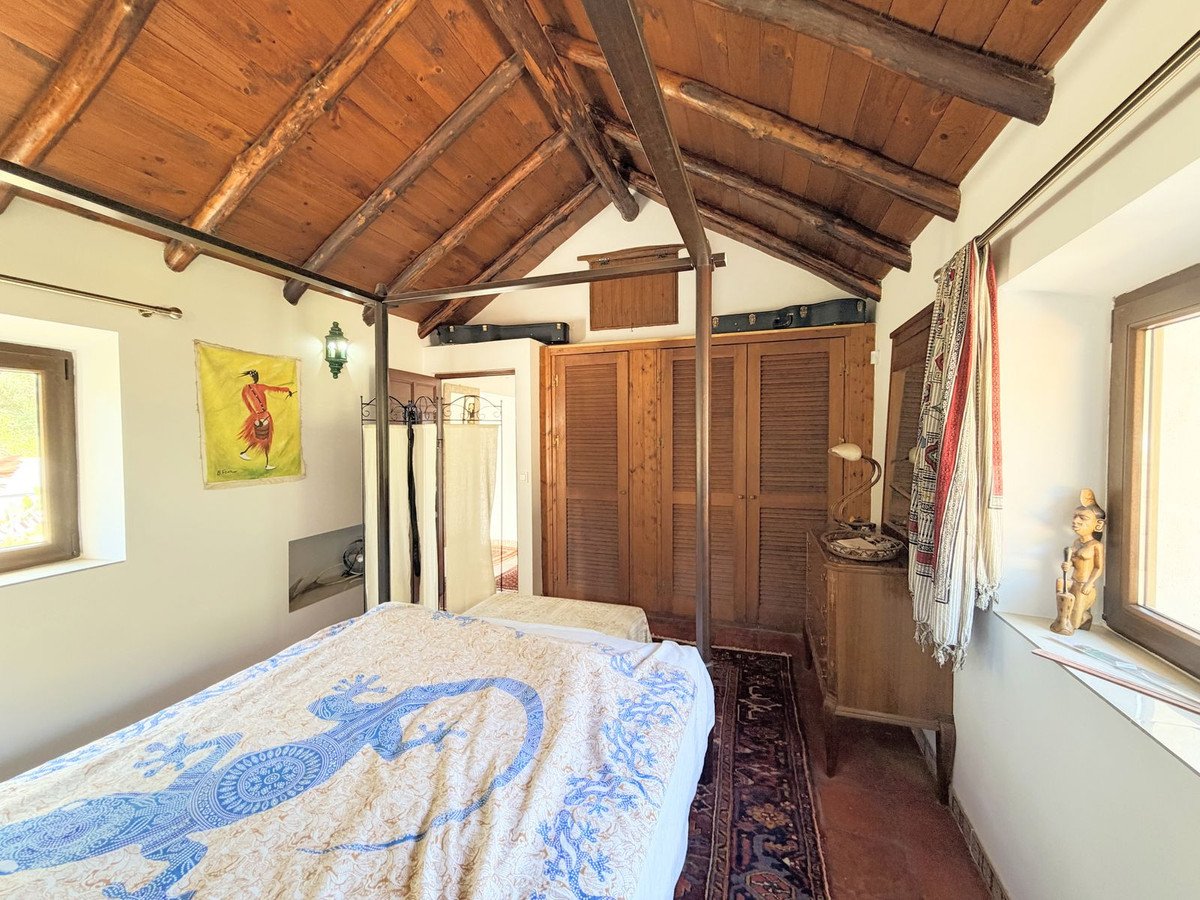 4 Bed Finca - Cortijo in Casares in Casares — Finca - Cortijo
