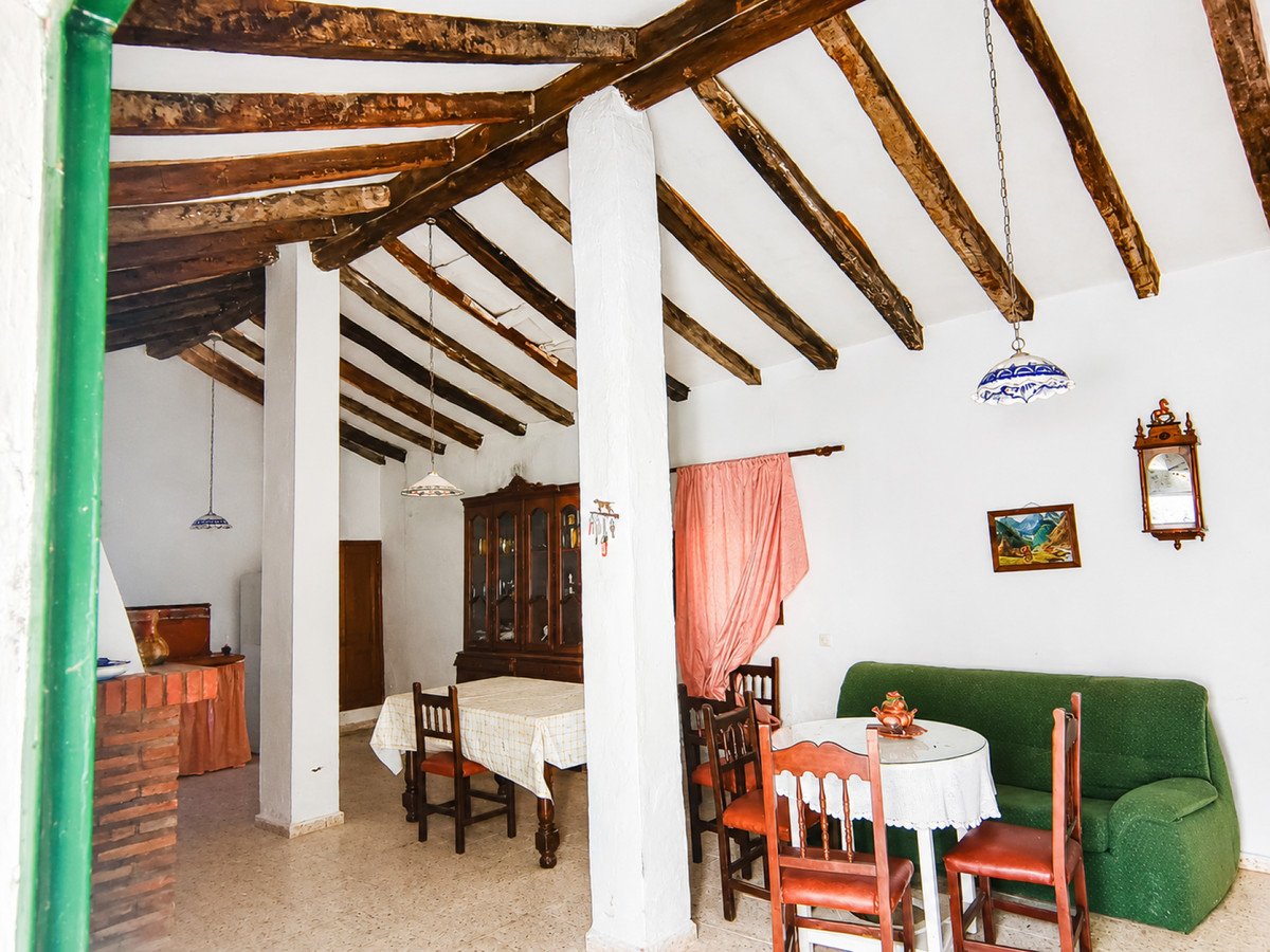 2 Bed Farm in Gaucín in Gaucín, Farm
