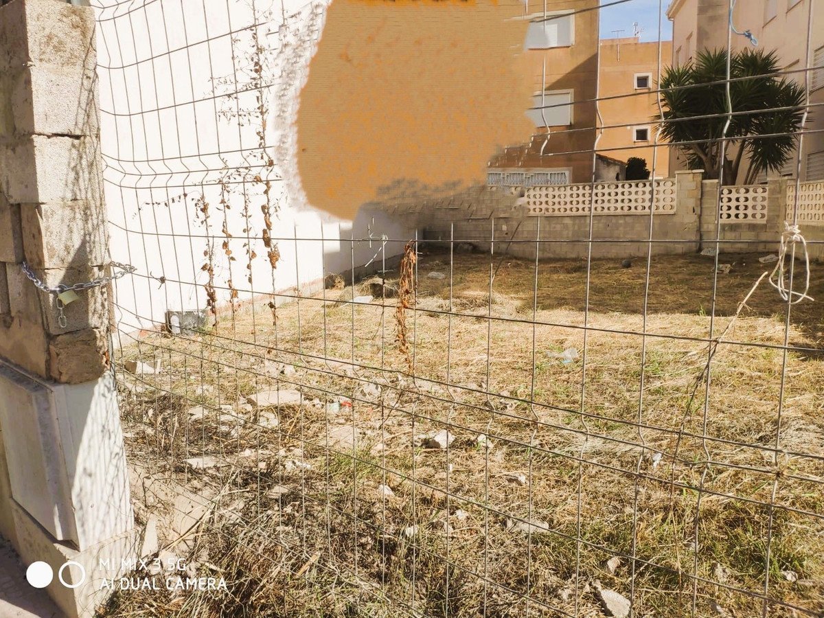 Land in Miramar in Miramar, 