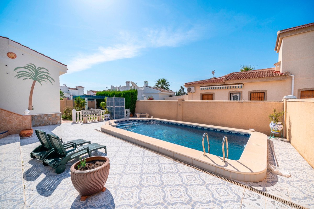 3 Bed Detached Villa in Ciudad Quesada in Ciudad Quesada, Detached Villa